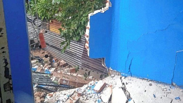 Por el derrumbe, vecinos perdieron su casa