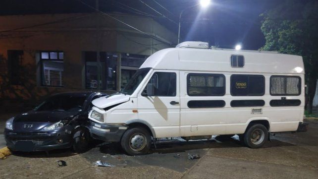 Un motorhome chocó a un funcionario policial en La Paz. Un motorhome chocó a un funcionario policial en La Paz.