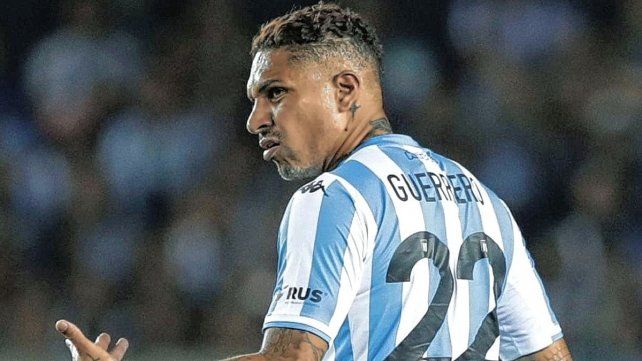 Paolo Guerrero no seguirá en Racing pero quiere que gane la Copa Libertadores. Paolo Guerrero no seguirá en Racing pero quiere que gane la Copa Libertadores.
