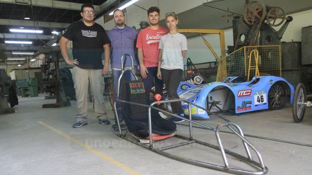 Entusiasmados. Parte del equipo que trabaja en el proyecto compartió su experiencia.