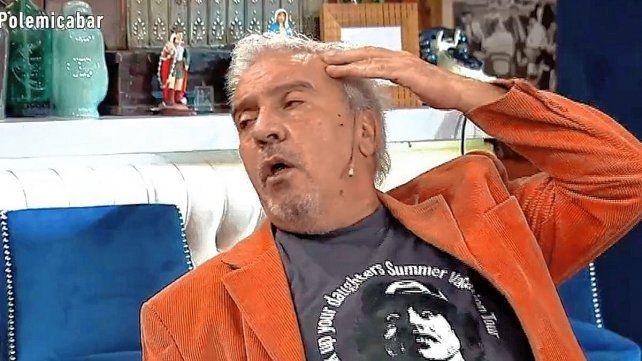 El actor contó con lujo de detalles en Polémica en el bar cómo fue su experiencia con el sexting en plena pandemia.