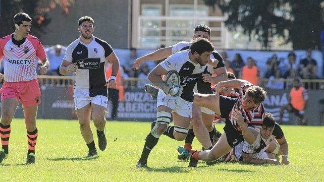 Facundo Ferrer, capitán de Estudiantes, en acción. Facundo Ferrer, capitán de Estudiantes, en acción.