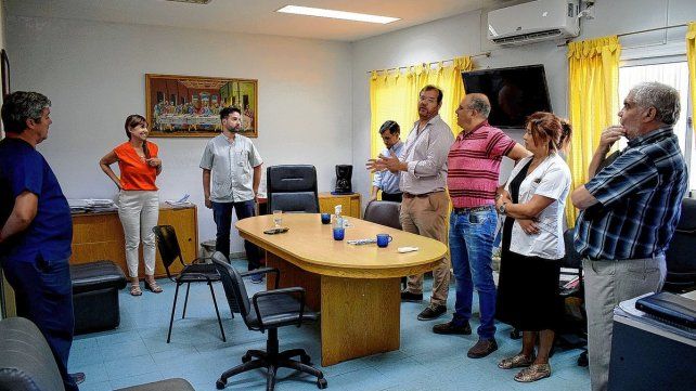 La ministra Velázquez recorrió el hospital Masvernat.