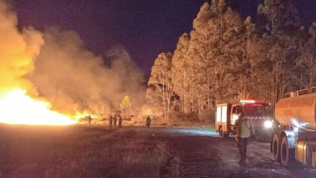 Incendio de gran dimensión en Concordia. Incendio de gran dimensión en Concordia. 