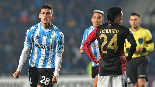 El vialense Tomás Chancalay marcó para Racing.