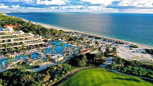 Atelier Playa Mujeres fue elegido como uno de los 25 mejores hoteles all inclusive del mundo. En Instagram podemos ver su belleza absoluta: @atelierplayamujeres