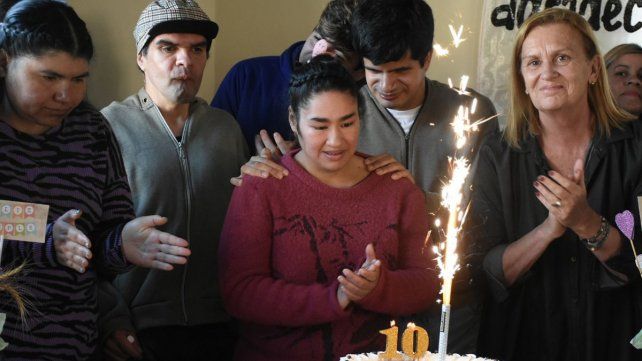 El Hogar Fidanza cumplió diez años de trabajo por el cuidado y la autonomía de las personas con discapacidad. El Hogar Fidanza cumplió diez años de trabajo por el cuidado y la autonomía de las personas con discapacidad.