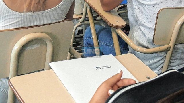 En 2021 registró un pico de 7.680 ingresantes en UNER. Este año bajó a 6.245, aunque cifra estuvo por encima de todos los registros pre-pandémicos.