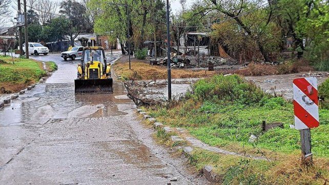 El arroyo Los Paraísos de La Paz se desbordó. El departamento del norte también sufrió las consecuencias de la lluvia. El arroyo Los Paraísos de La Paz se desbordó. El departamento del norte también sufrió las consecuencias de la lluvia.