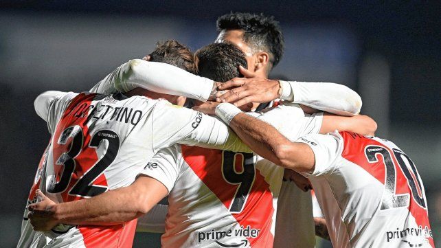 River y una gran actuación ante Sarmiento.