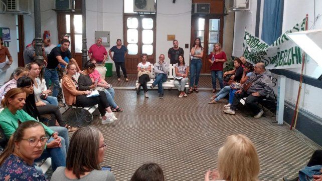 Trabajadores del Copnaf enrolados en ATE reclaman la aprobación de la Ley de Niñez. Trabajadores del Copnaf enrolados en ATE reclaman la aprobación de la Ley de Niñez.