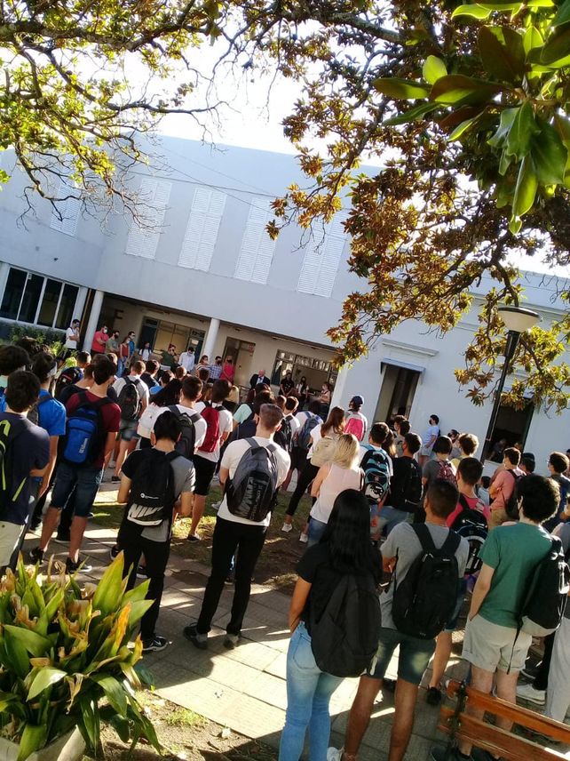 UTN de Concepción del Uruguay. El seminario de ingreso comenzó la semana pasada, con 270 inscriptos. UTN de Concepción del Uruguay. El seminario de ingreso comenzó la semana pasada, con 270 inscriptos.