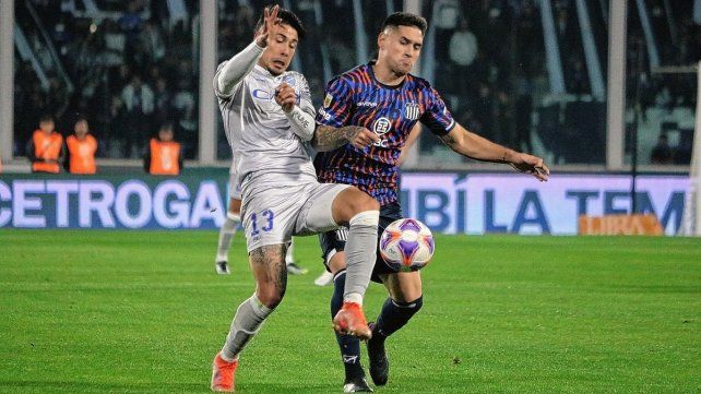 Talleres empató con Godoy Cruz y no pudo acercarse a River. Talleres empató con Godoy Cruz y no pudo acercarse a River.