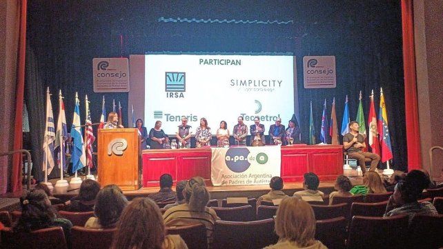 APAdeA cumplió 30 años de labor sostenida. APAdeA cumplió 30 años de labor sostenida.