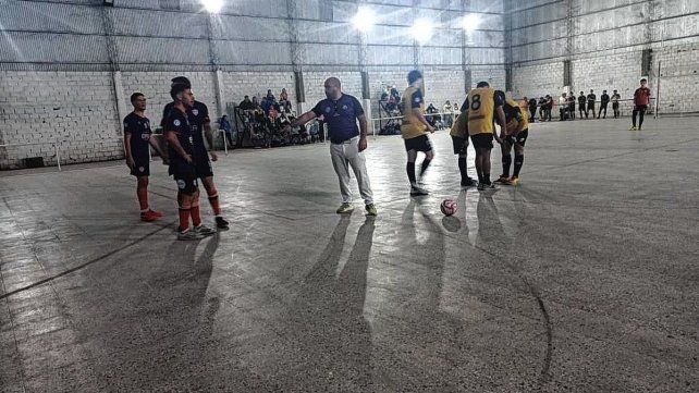 Atlético Paraná ganó 4 a 2 en el Microestadio de Sportivo Urquiza. Atlético Paraná ganó 4 a 2 en el Microestadio de Sportivo Urquiza.