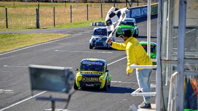 En Paraná comienzan los torneos.