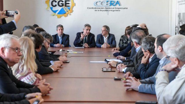 Agustín Rossi se reunión con empresarios pyme. Agustín Rossi se reunión con empresarios pyme.