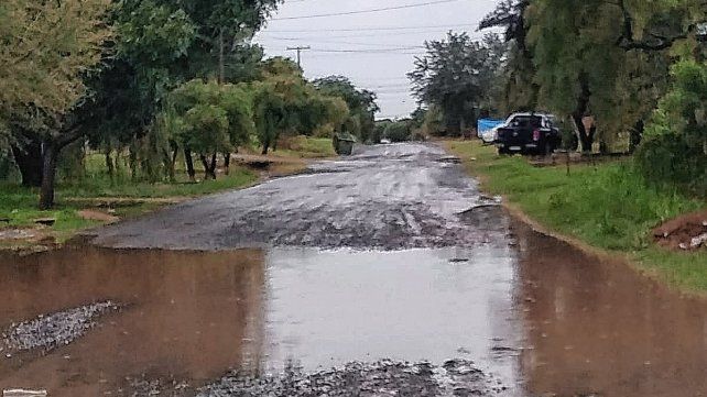 Cuando llueve, las calles del barrio Vicoer 46 Viviendas se tornan intransitables