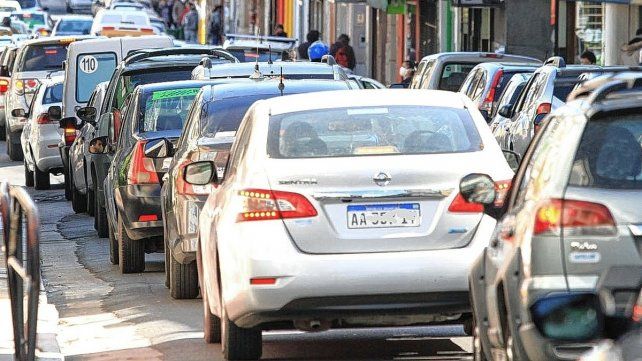 El ajuste lleva a muchos conductores a optar por el seguro básico. El ajuste lleva a muchos conductores a optar por el seguro básico.