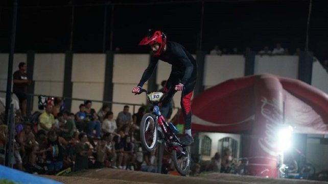 Bicicross: Paraná volverá a tener actividad tras más de 10 años. Bicicross: Paraná volverá a tener actividad tras más de 10 años.