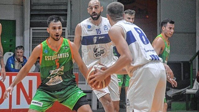 Estudiantes de Concordia triunfó y se afianza adelante.