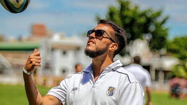 Pedro Fontanetto será el entrenador del primer equipo de rugby del CAE. Pedro Fontanetto será el entrenador del primer equipo de rugby del CAE.