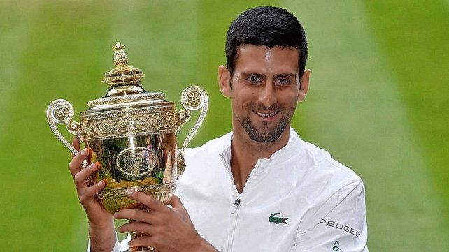 Novak Djokovic campeón de Wimbledon 2021.