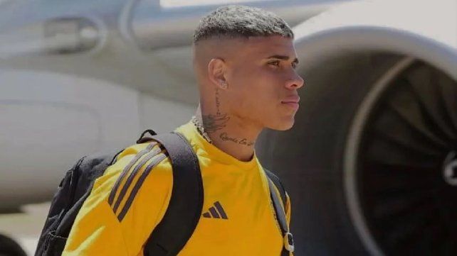 Ayrton Costa no obtuvo la visa y se pierde el Mundial de Clubes con Boca. Ayrton Costa no obtuvo la visa y se pierde el Mundial de Clubes con Boca.