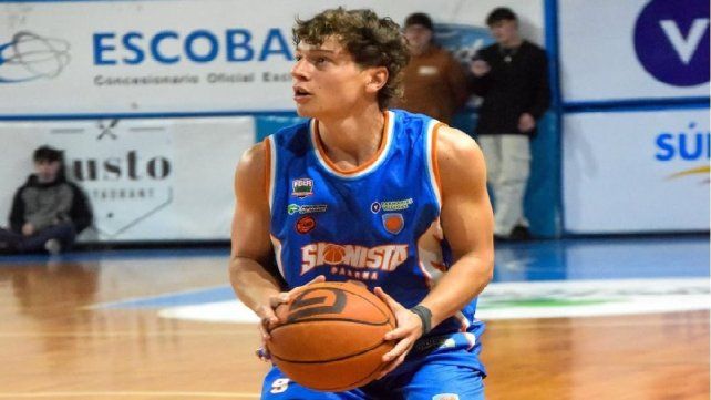 Sionista goleó a Estudiantes y continúa como líder en la Liga Provincial Sionista goleó a Estudiantes y continúa como líder en la Liga Provincial
