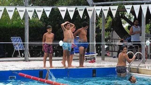 Piletas de Paraná en modo pandemia
