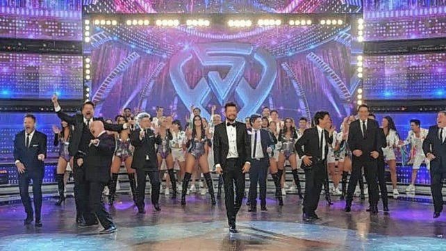 Tinelli armó una fiesta y hubo polémica por la falta de protocolos