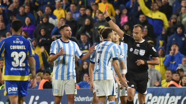 VAR, roja y polémica expulsión de Maravilla Martínez en Rosario VAR, roja y polémica expulsión de Maravilla Martínez en Rosario