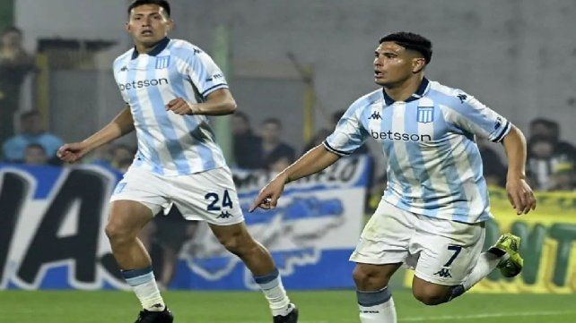 Racing se lo dio vuelta al Halcón y se clasificó a octavos. Racing se lo dio vuelta al Halcón y se clasificó a octavos.