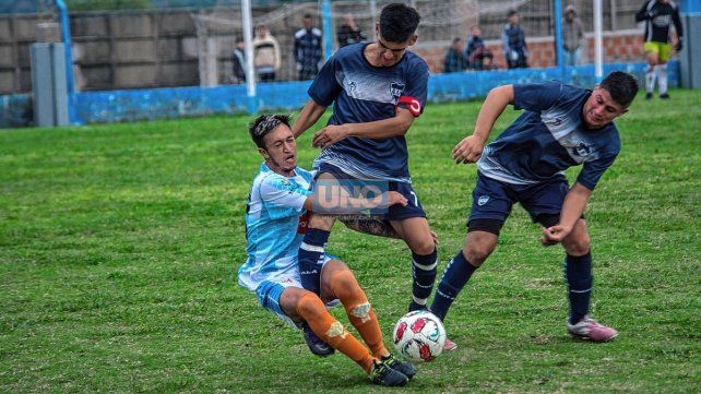 Belgrano ganó y sigue puntero en la Liga Paranaense. Belgrano ganó y sigue puntero en la Liga Paranaense.