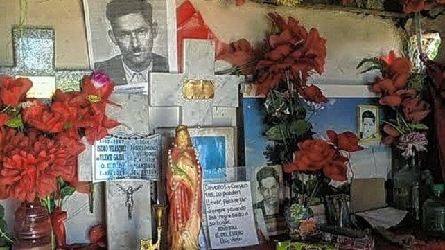 En Chaco hay un altar donde la gente venera a Isidro Velázquez, el último bandido rural.