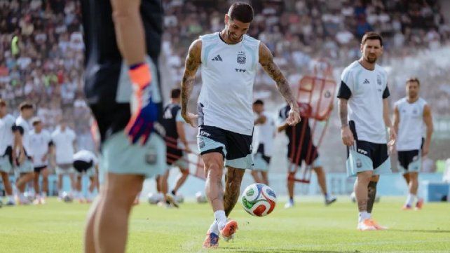 Argentina, con Messi desde el arranque, juega ante Angola Argentina, con Messi desde el arranque, juega ante Angola