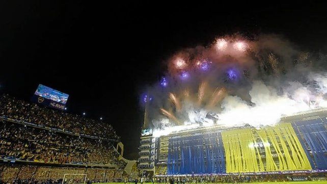 Tapia envió una carta a Bordet y otros gobernadores para el regreso del público a las canchas