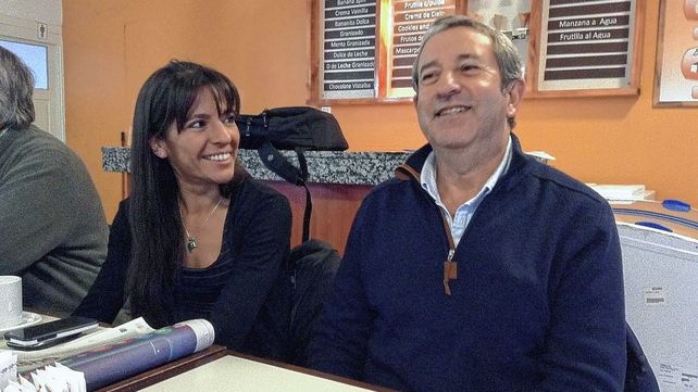 Julio Cobos y Pamela Verasay, autores del proyecto que legaliza la eutanasia.