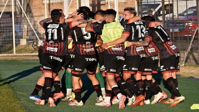 A Patronato le restan nueve finales en la Primera Nacional A Patronato le restan nueve finales en la Primera Nacional