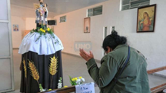 El año pasado. En el templo los fieles debían respetar el aforo y el distanciamiento.