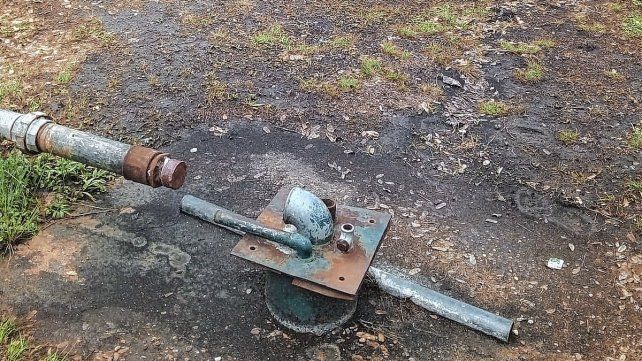 Vecinos de Pueblo brugo están afectados por la rotura de un pozo y falta agua en la localidad Vecinos de Pueblo brugo están afectados por la rotura de un pozo y falta agua en la localidad