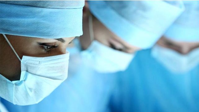 Empatía y confianza. Preponderantes en relación médico-paciente. Empatía y confianza. Preponderantes en relación médico-paciente.