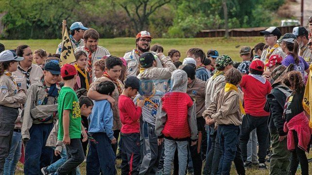 El camping de La Toma Vieja fue sede del encuentro entre grupos de Paraná, San Benito, La Paz, Cerrito, Santa Elena, Victoria, María Luisa y Crespo
