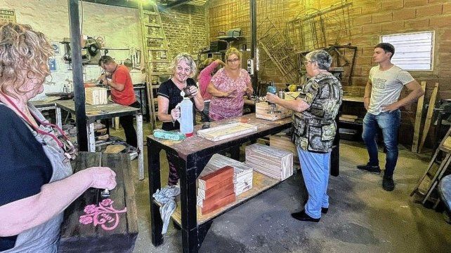 El Centro Comunitario N° 17 realiza talleres en diferentes oficios El Centro Comunitario N° 17 realiza talleres en diferentes oficios
