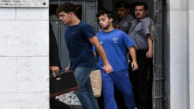 Alejo Milanesi y Juan Pedro Guarino, dos jóvenes de Zárate que veraneaban junto a los acusados en Villa Gesell y estuvieron presentes en la golpiza que mató a Fernando. Si bien fueron detenidos en un principio, la fiscal Verónica Zamboni los sobreseyó por falta de pruebas en su contra.