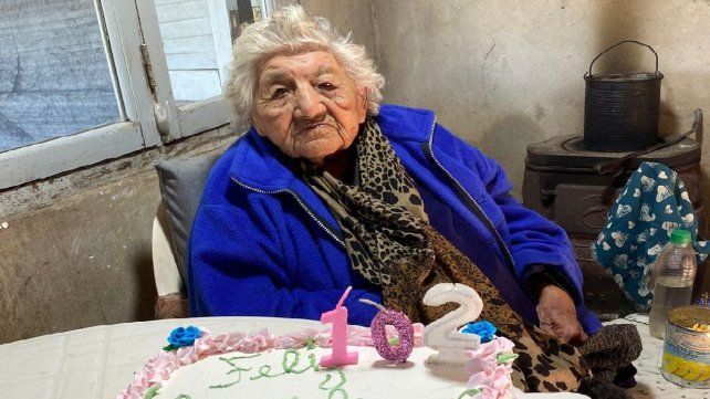 Los 102 años de Doña Queta se festejaron en Los Conquistadores Los 102 años de Doña Queta se festejaron en Los Conquistadores
