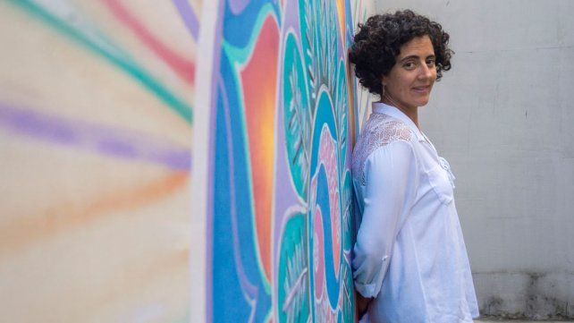 Entrevista a Verónica Caíno. Cuando lo "crónico" se torna consciente para sanar y curar. El aislamiento social, los miedos y la realidad de la "no vida".