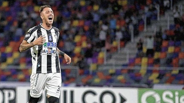 El festejo del tanto de Renzo López para Central Córdoba de Santiago del Estero.