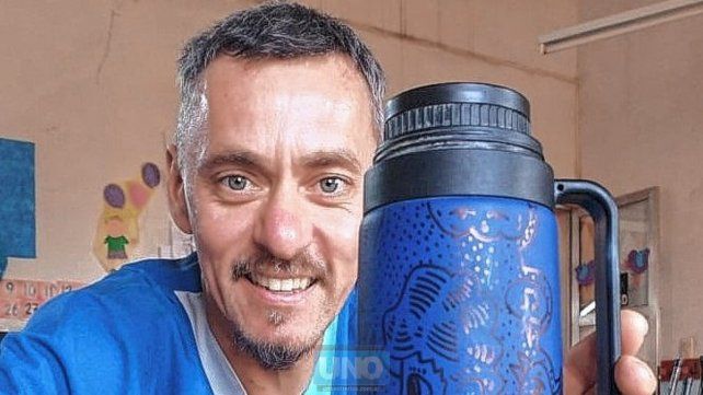 Lucas Giménez es uno de los pocos hombres docente de NIvel Inicial y se recibió hace 18 años Lucas Giménez es uno de los pocos hombres docente de NIvel Inicial y se recibió hace 18 años