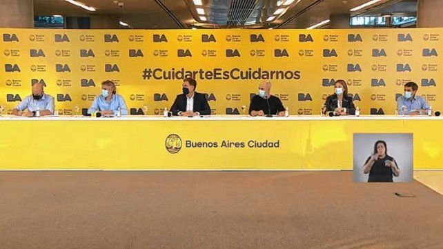 Las autoridades porteñas anunciaron las restricciones en CABA y la continuidad de la presencialidad de la educación.